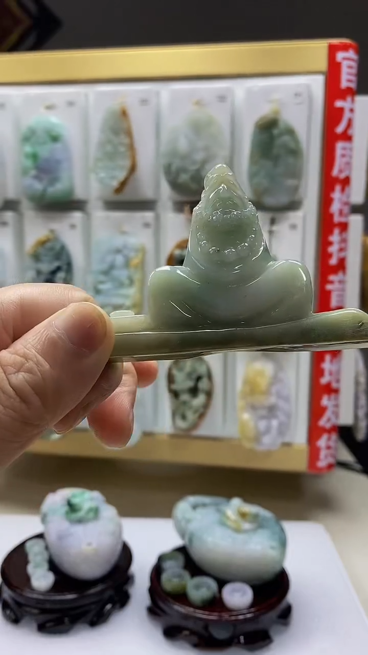 翡翠未镶嵌颈饰翡翠A货2025/5/25