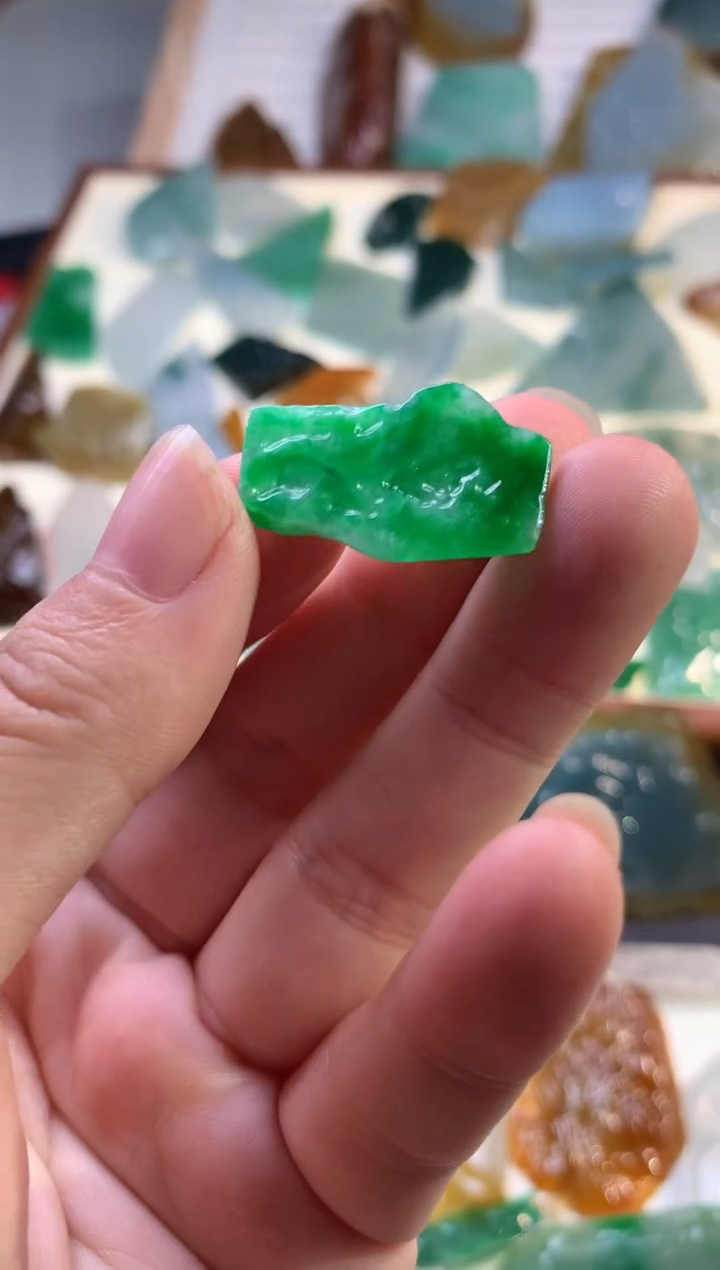 【闪购商品】翡翠颈饰未镶嵌吊坠