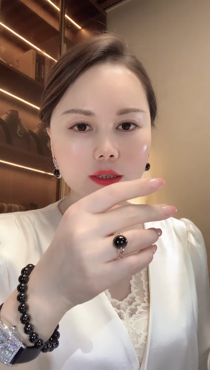 【闪购商品】翡翠戒指18K金镶嵌C73 翡翠