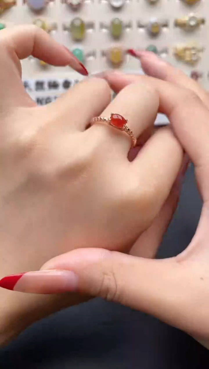 【闪购商品】翡翠戒指银S925镶嵌一物一证一礼盒