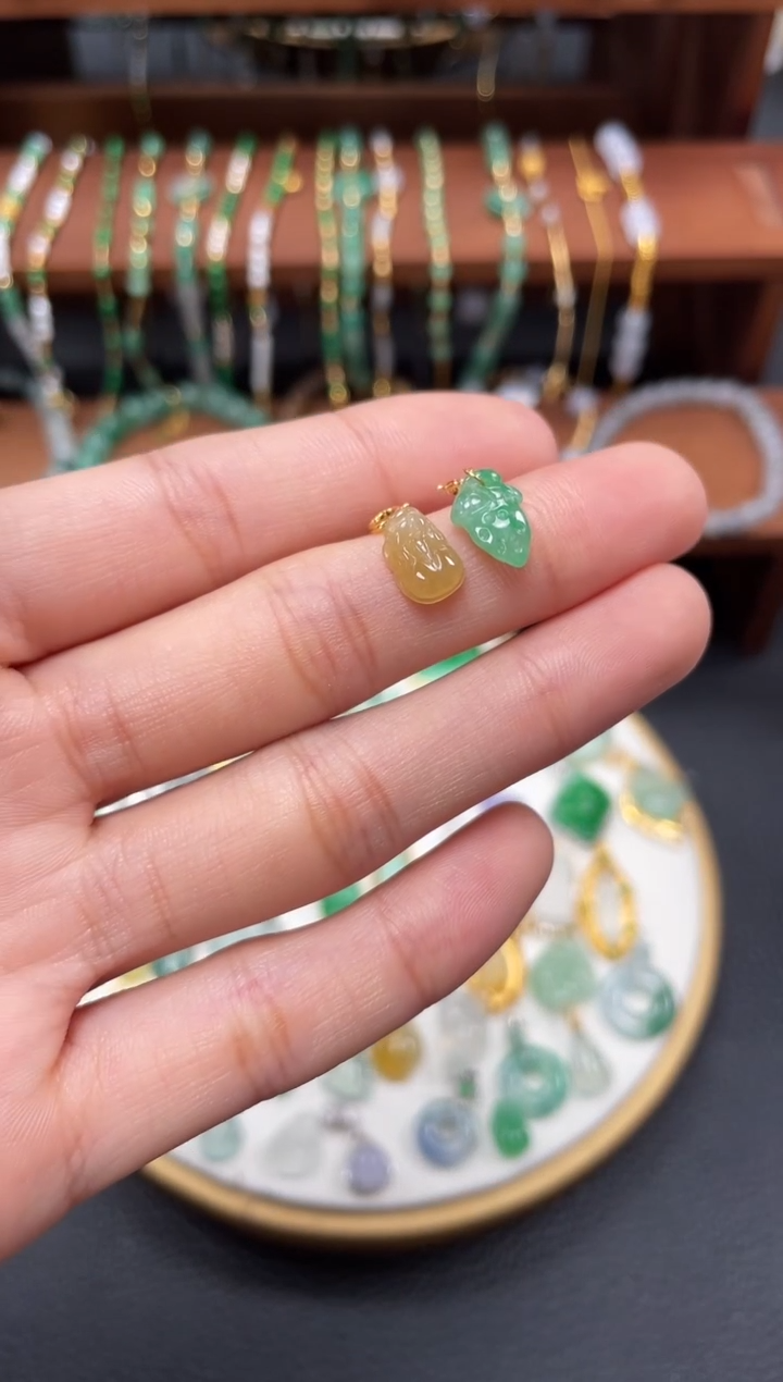 【闪购商品】翡翠吊坠(不含链)18K金镶嵌2个   JK215