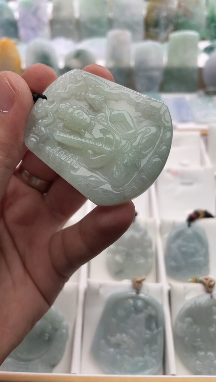 【闪购商品】翡翠颈饰未镶嵌..../2/25/ 56