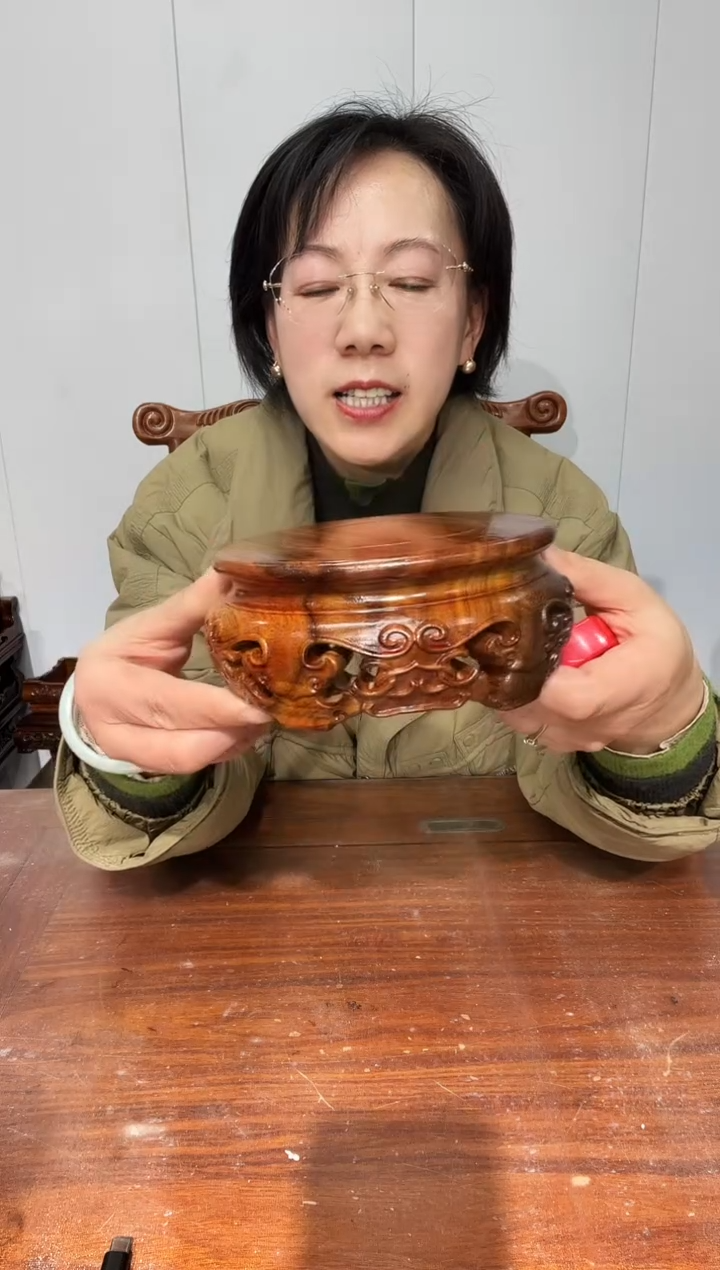 木老花圆形14.5*16*6.5精工精雕款