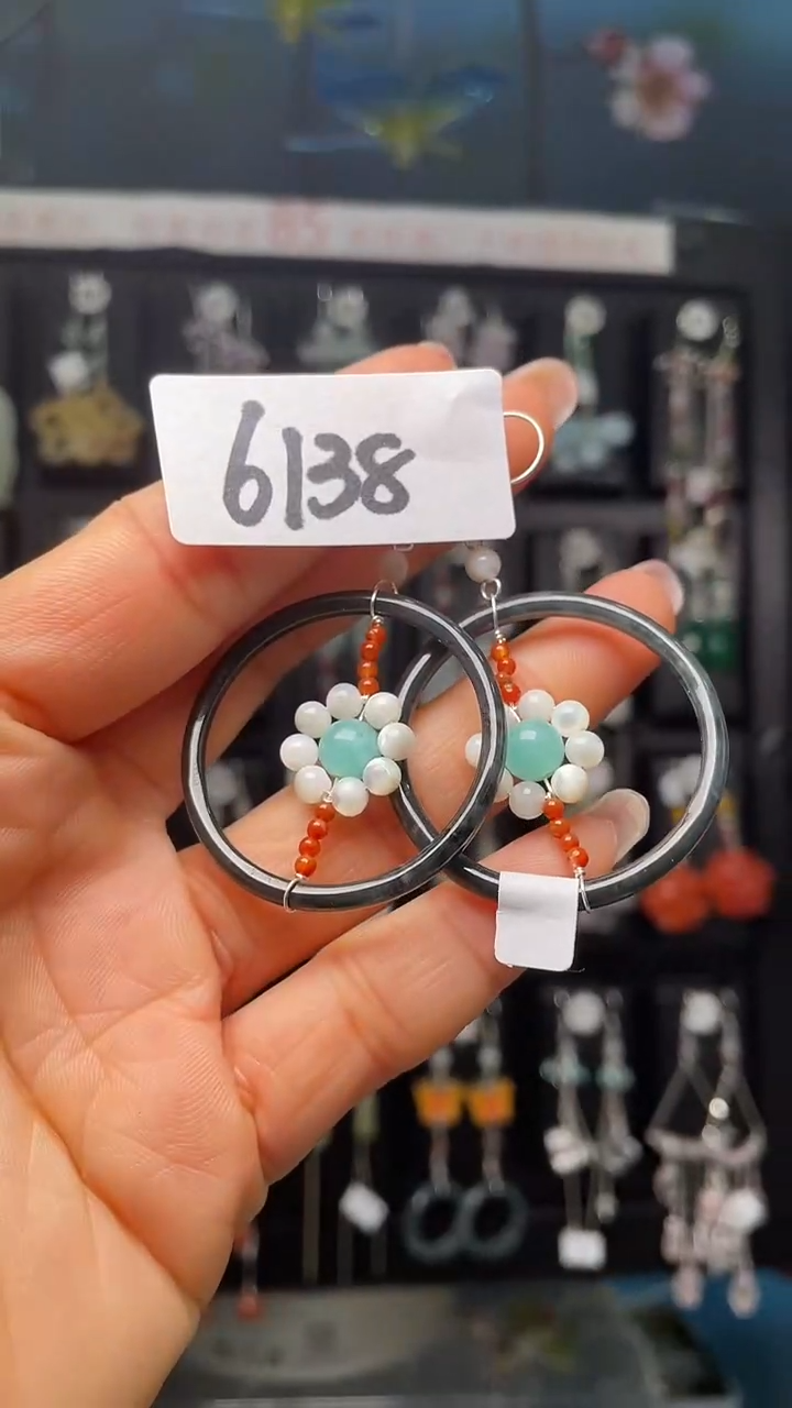 未镶嵌翡翠耳饰喜欢拍