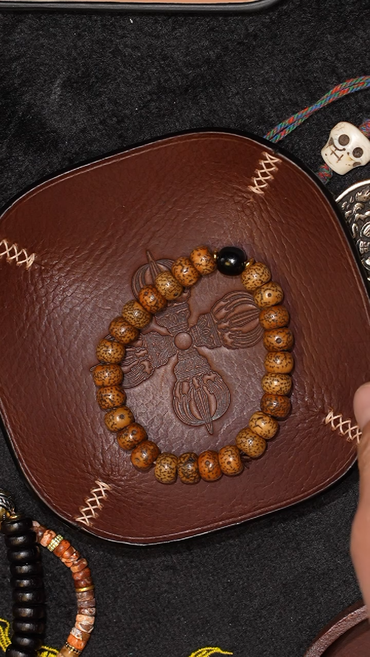 【闪购商品】冲赛康胡子哥，藏传念珠228