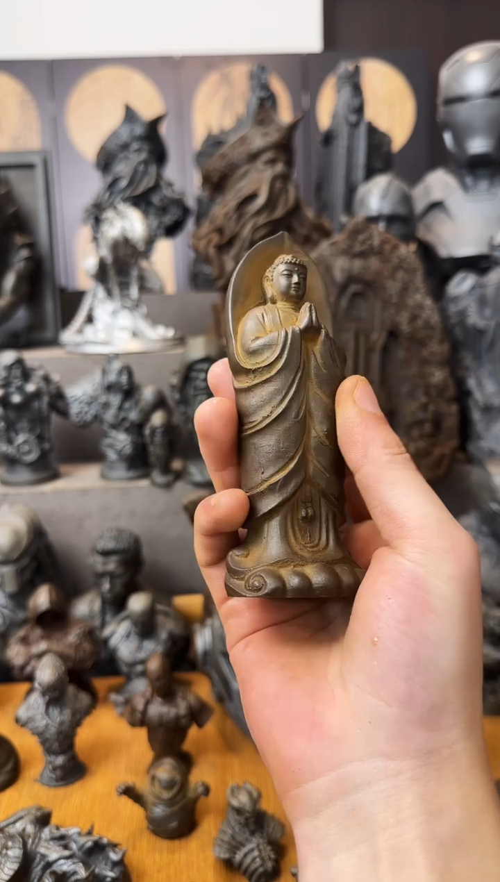 铁实心铁艺摆件~~站立和手如来（锈色）