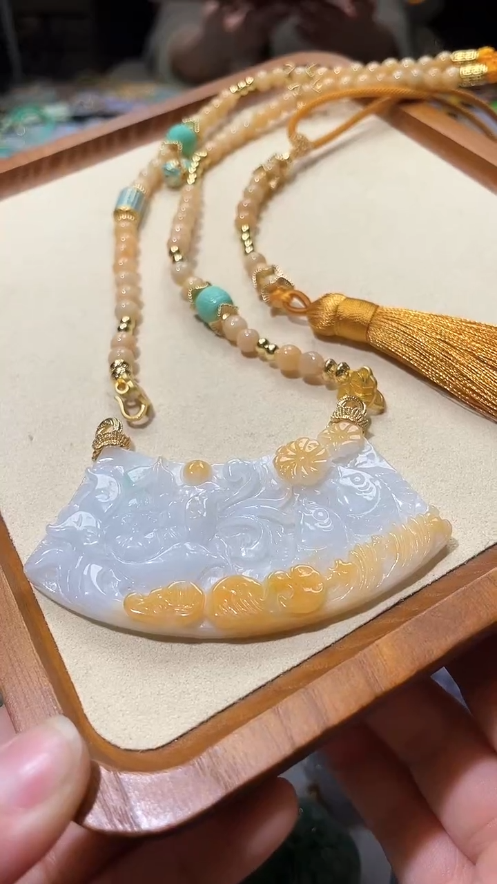 【闪购商品】翡翠颈饰未镶嵌吊坠