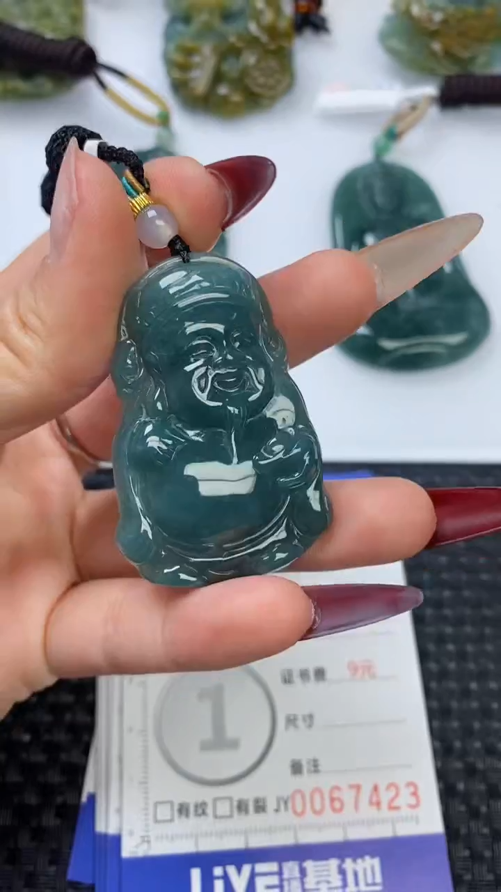 【闪购商品】翡翠颈饰未镶嵌111111111111111