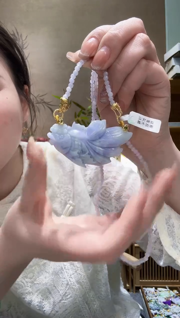 翡翠未镶嵌颈饰吊坠