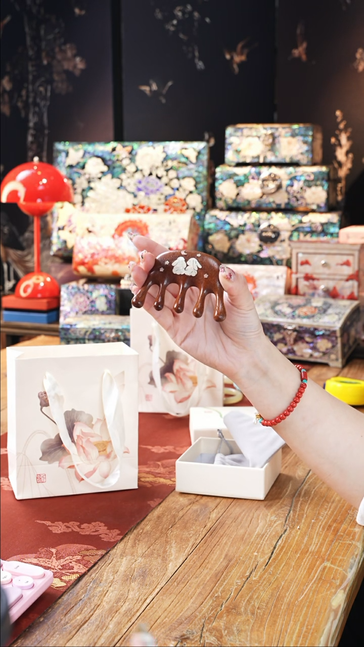 【闪购商品】瓷片豆包儿的星耀家