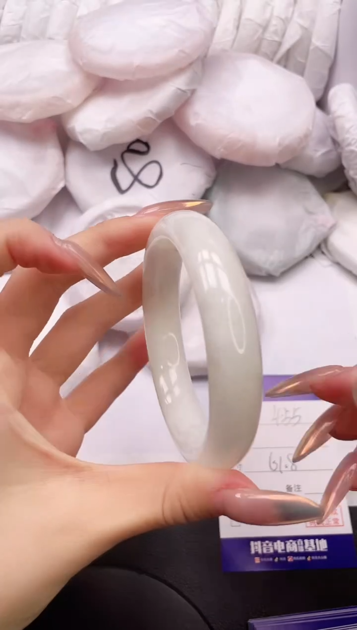 【闪购商品】和田玉手镯未镶嵌5K455-61