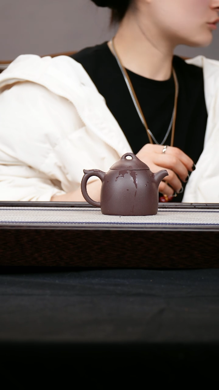 【闪购商品】紫砂茶壶邓长秀 秦权 刻绘