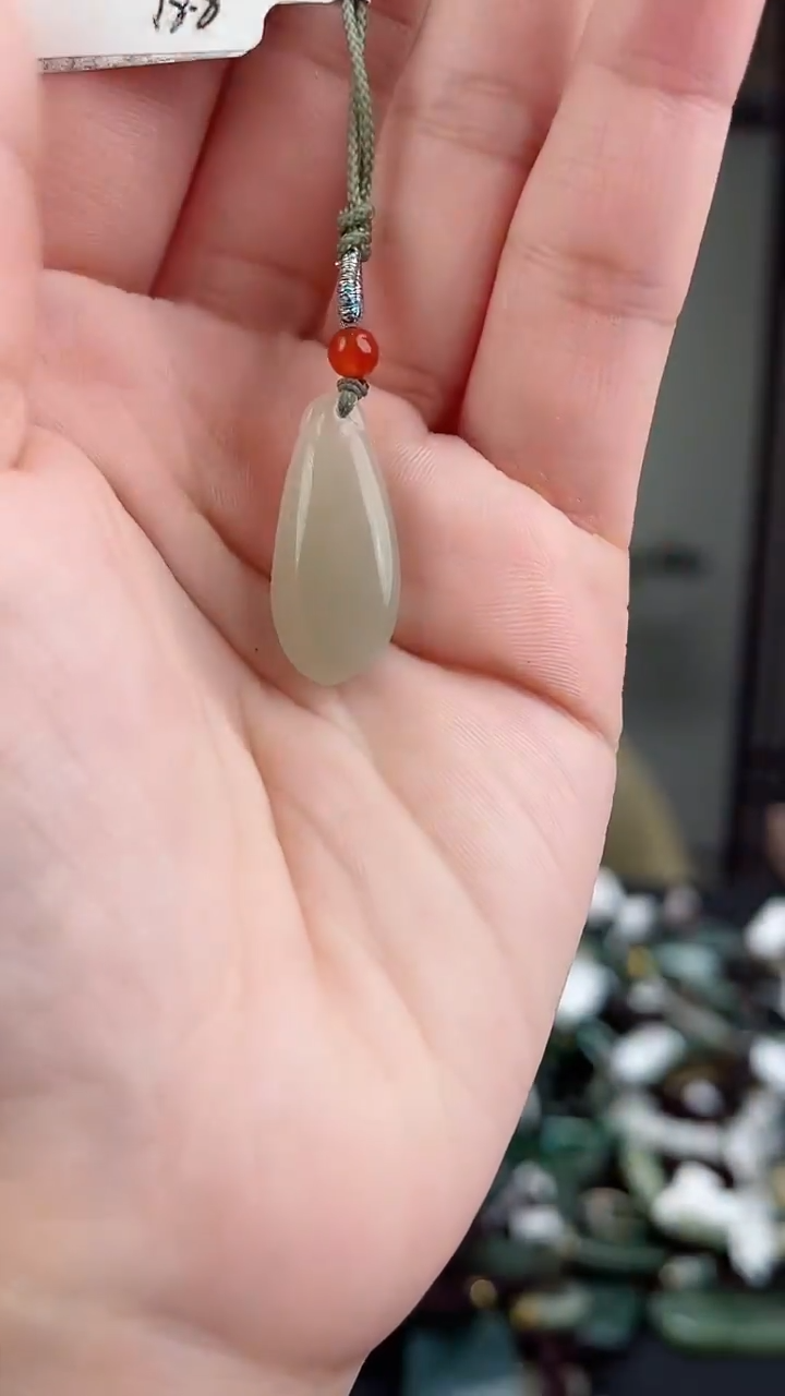【闪购商品】和田玉（糖玉）颈饰未镶嵌多样性发货一物一拍
