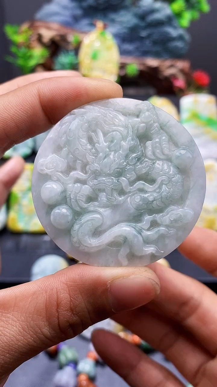 翡翠未镶嵌颈饰翡翠A货