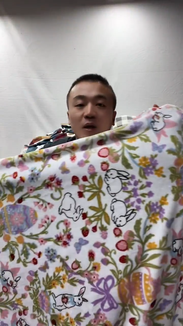 聚酯纤维1.8*2小兔兔被套