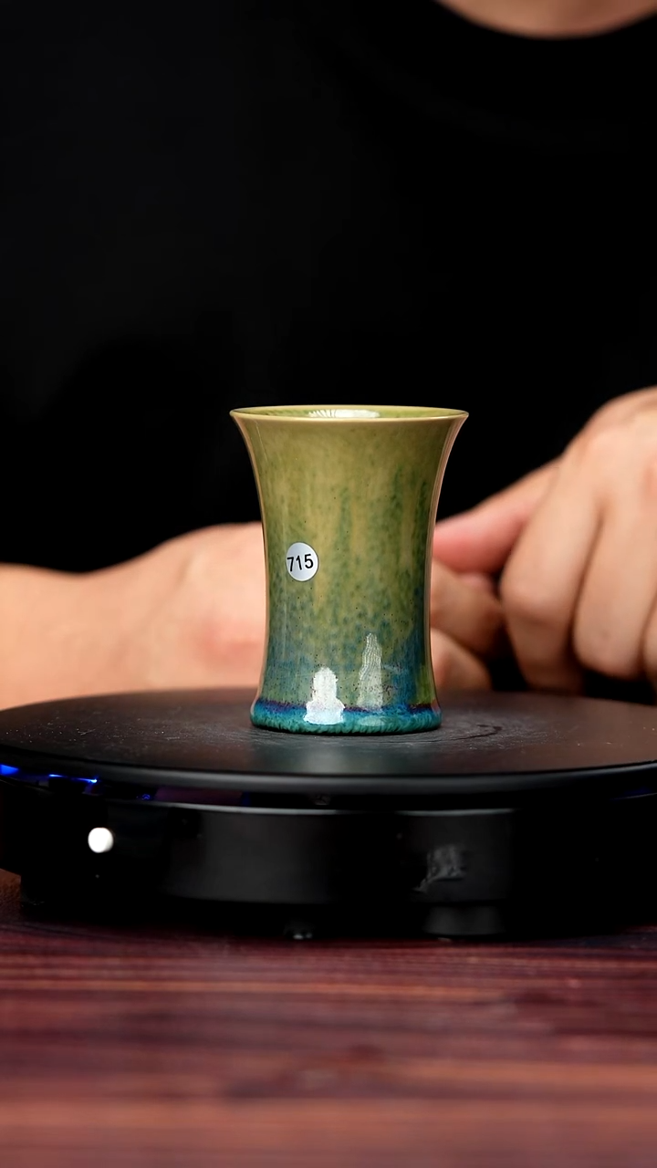 壶瓷715#李盼龙一级品原矿钧瓷束腰杯