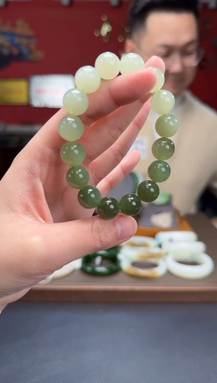 【闪购商品】和田玉手链未镶嵌高冰渐进单圈手串