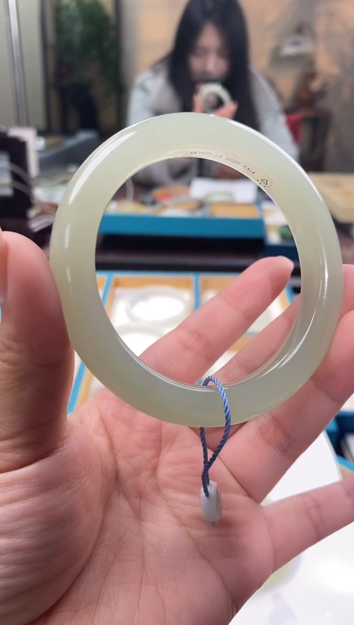 【闪购商品】和田玉（糖玉）手镯未镶嵌清水手镯