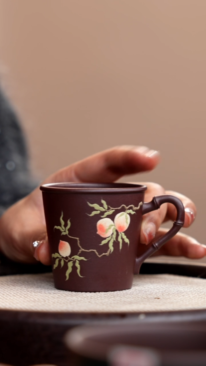 【闪购商品】紫砂茶壶紫泥竹节手把杯寿桃