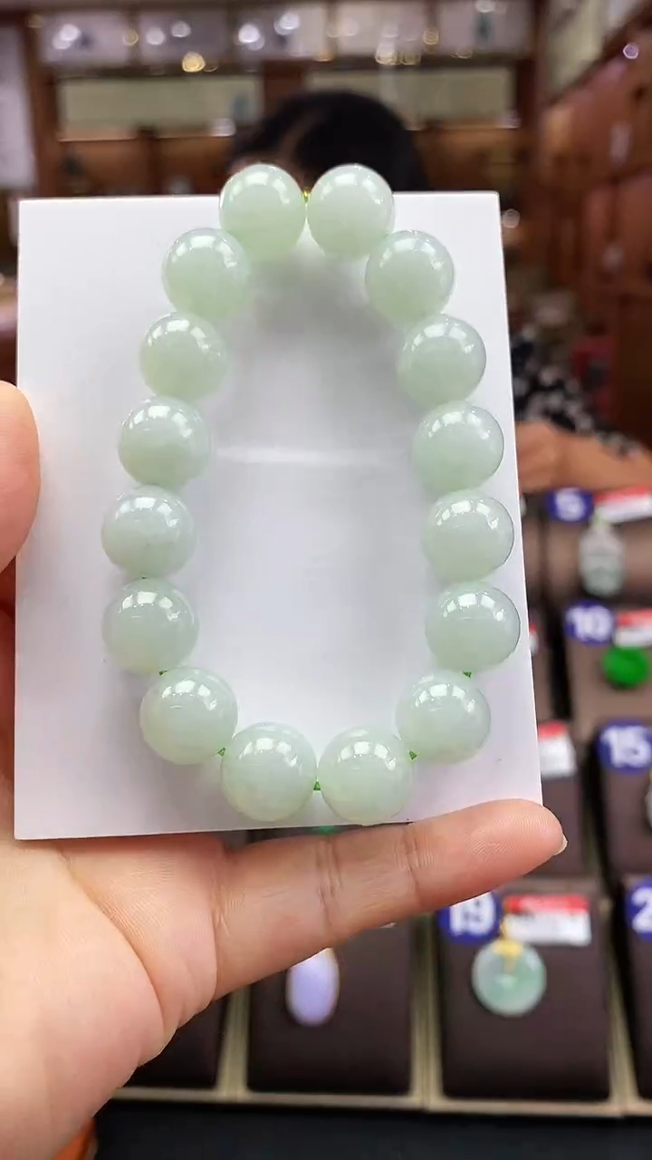 未镶嵌手串翡翠手串