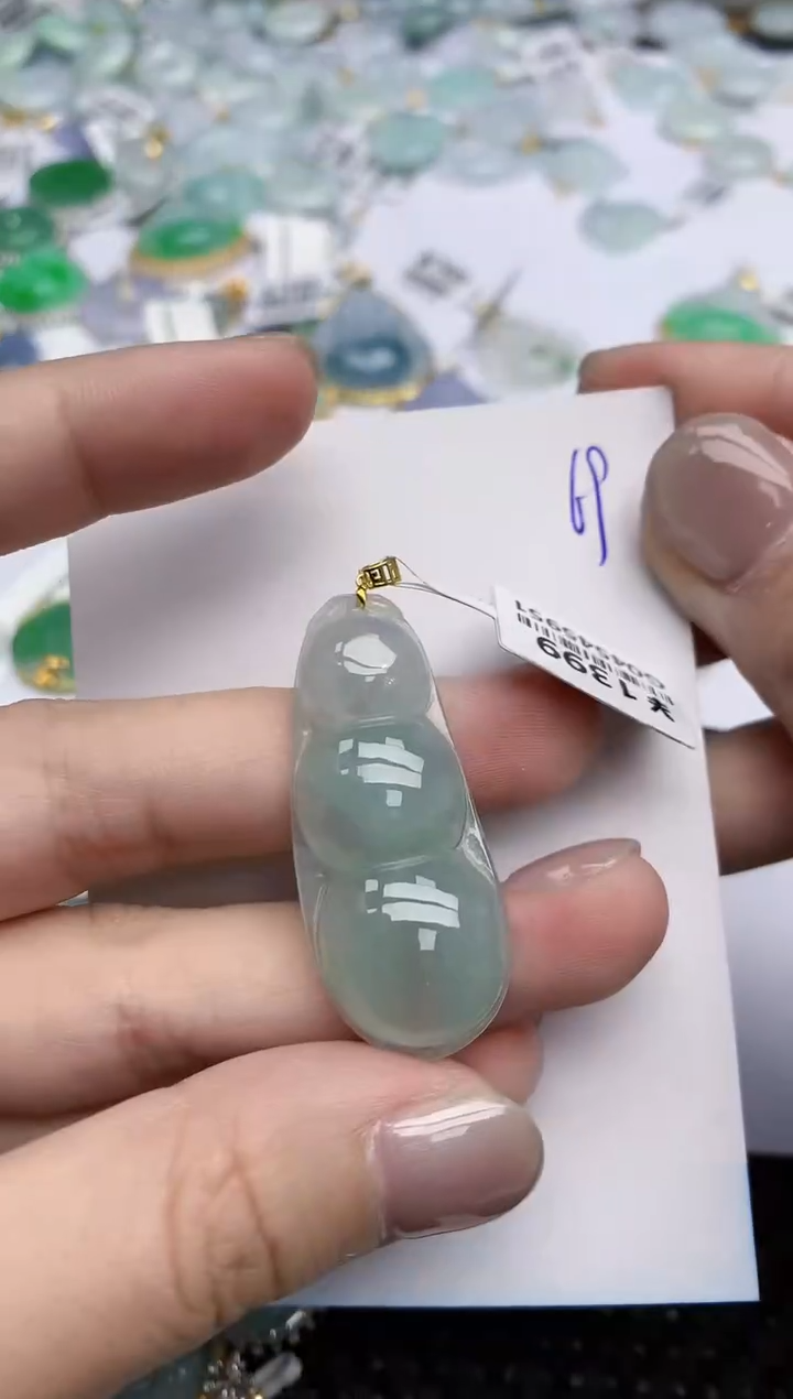 【闪购商品】翡翠颈饰18K金镶嵌天然翡翠A货