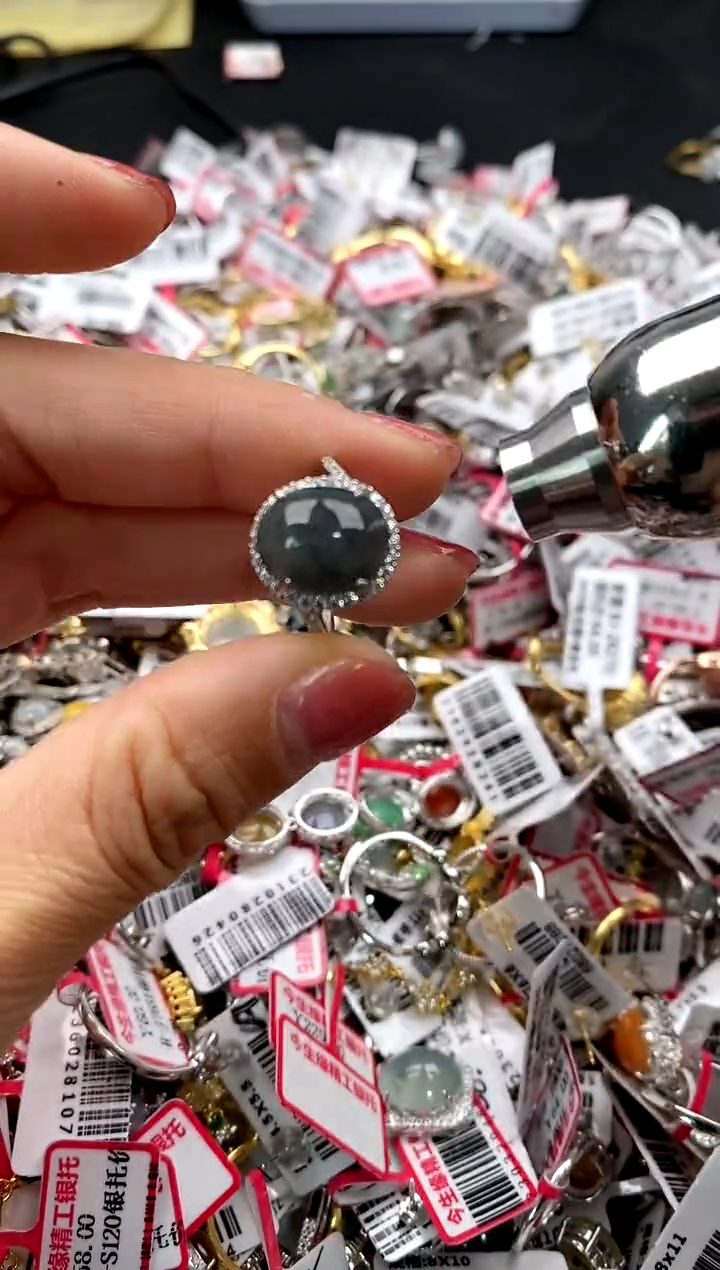 【闪购商品】翡翠戒指银S925镶嵌77777777    1