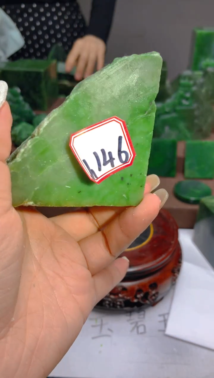 【闪购商品】和田玉未镶嵌珠宝半成品1