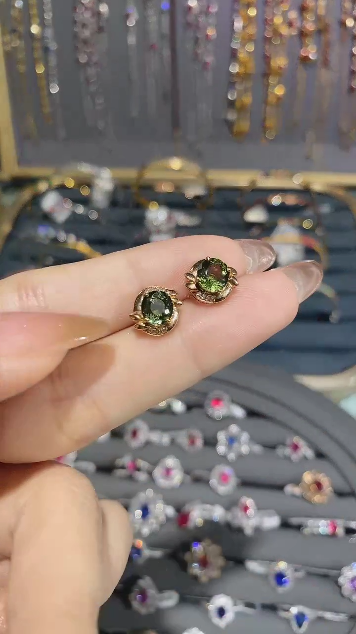 【闪购商品】碧玺耳饰18K金镶嵌耳钉