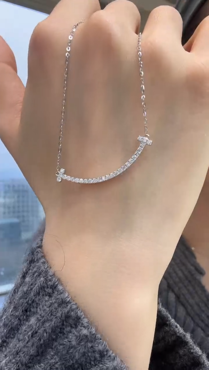 【闪购商品】实验室培育钻石18K金镶嵌微笑项链