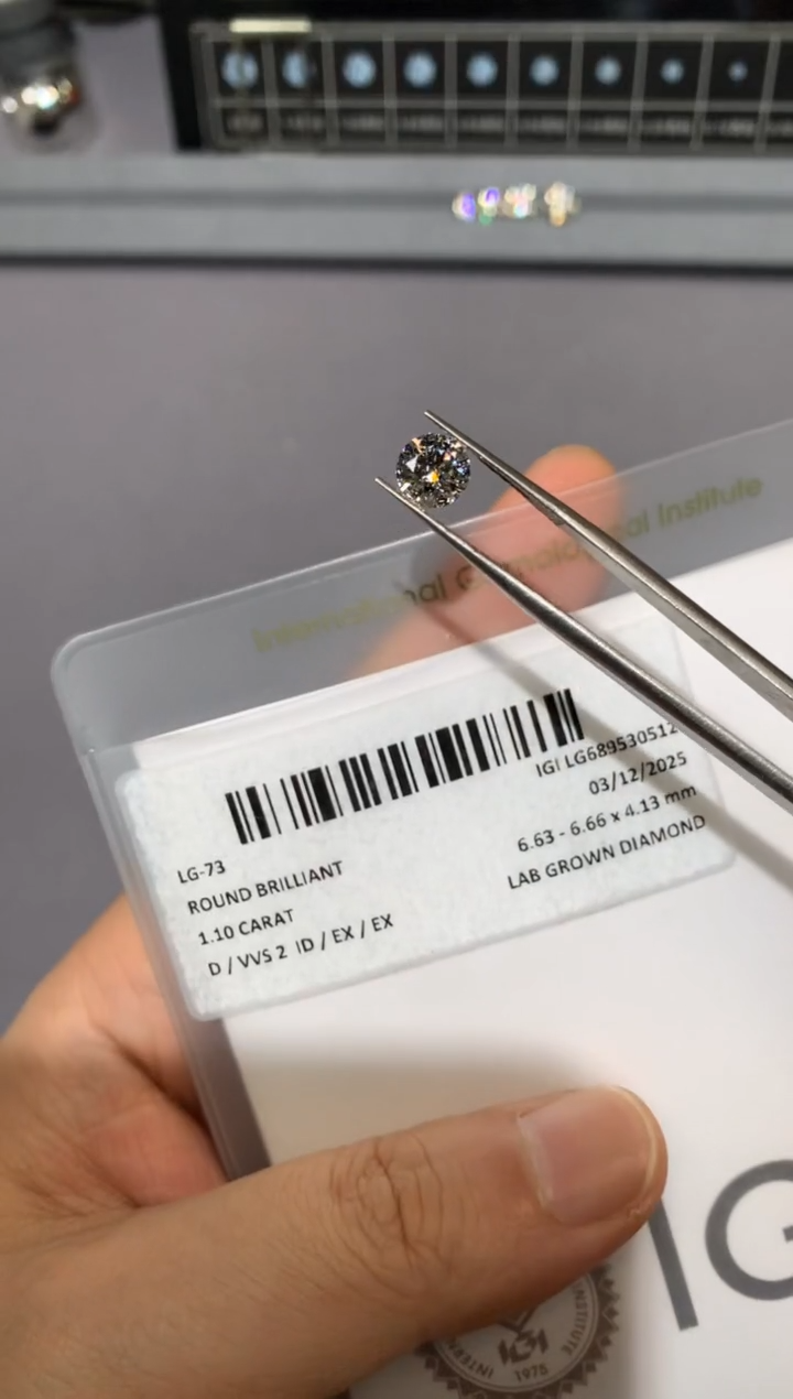 实验室培育钻石裸石未镶嵌1.1D689530512