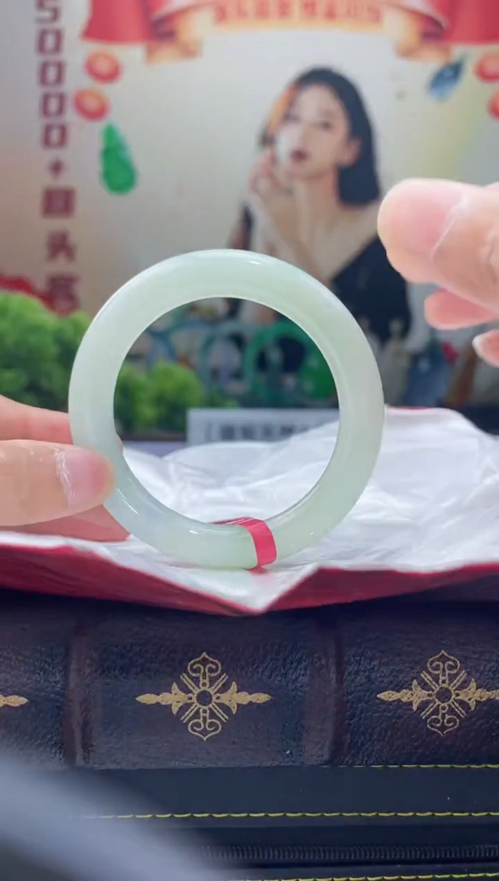 【闪购商品】翡翠手镯未镶嵌手镯8