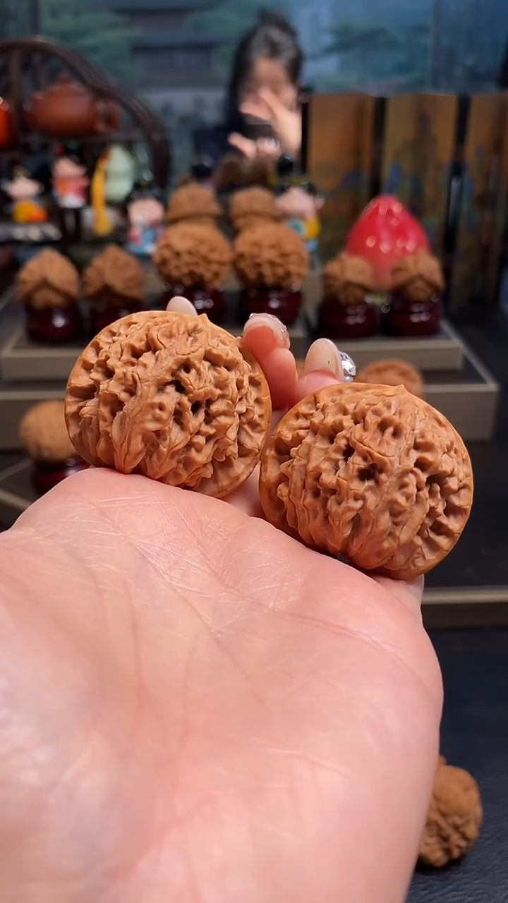 【闪购商品】文玩核桃吊坠K33蟠龙纹41