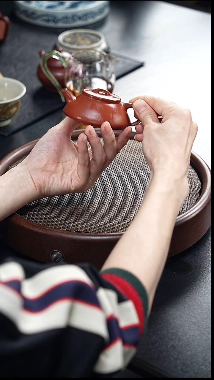 茶壶紫砂朱泥景瓢微微瑕A330