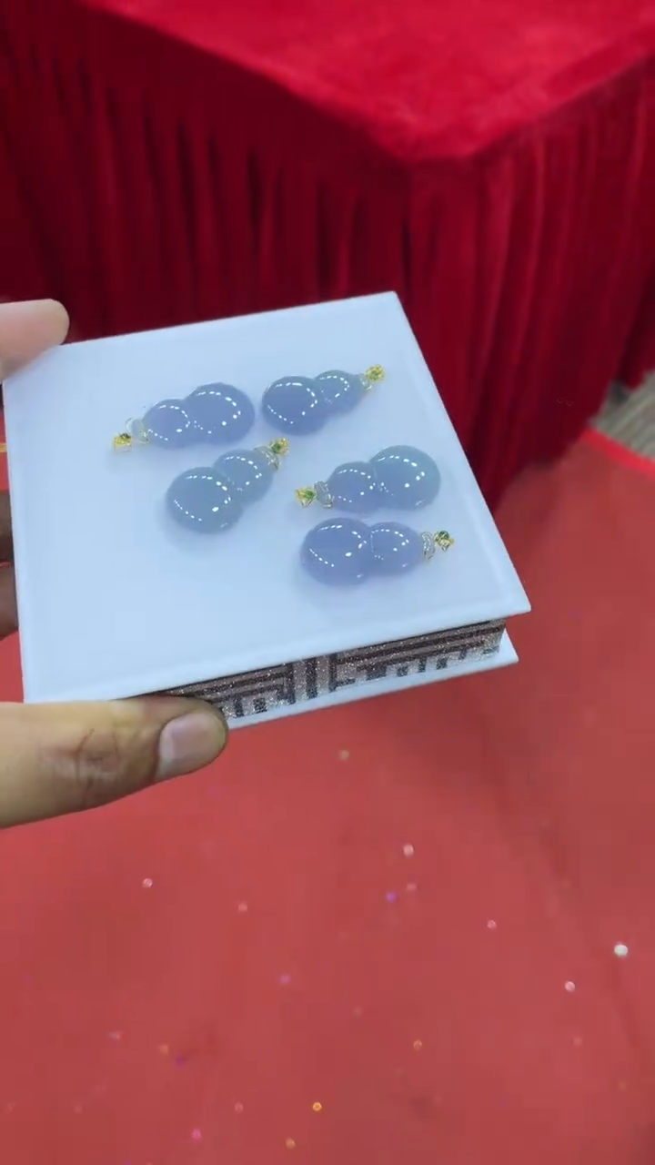 18K金镶嵌挂件翡翠FL111310/多样性发一件