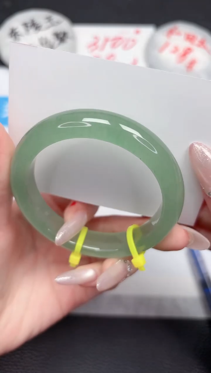 【闪购商品】石英质玉手镯未镶嵌28-55.9