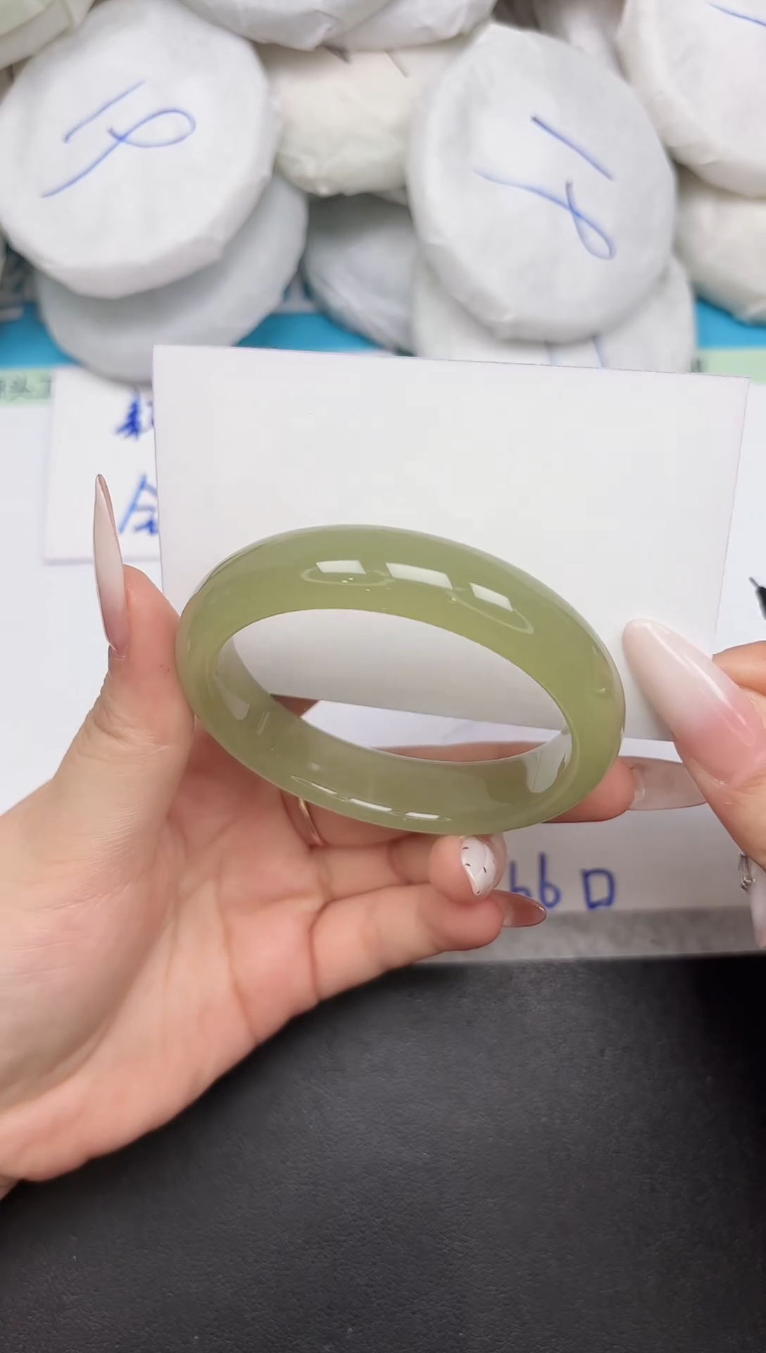 未镶嵌手镯石英质玉A293/57.3