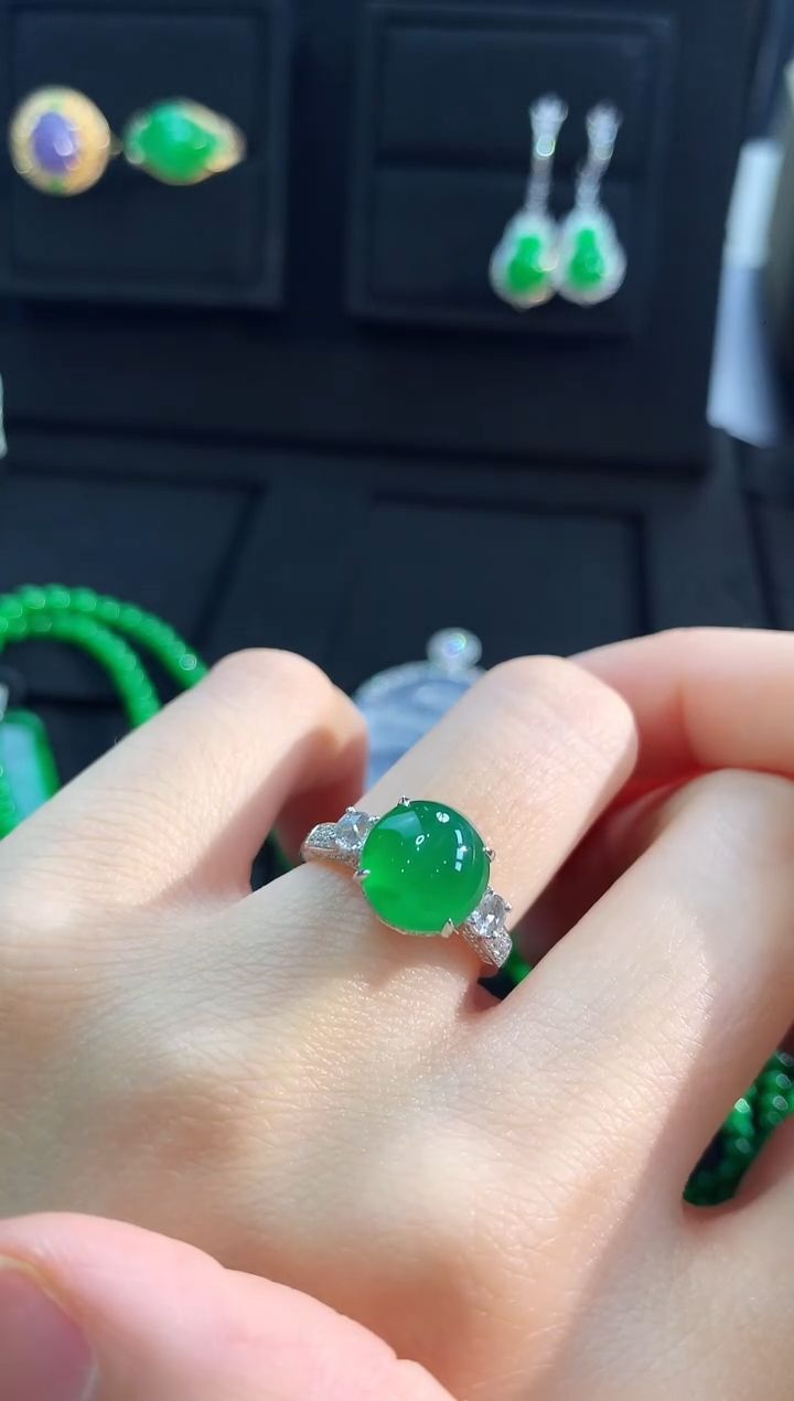 【闪购商品】翡翠戒指18K金镶嵌戒指