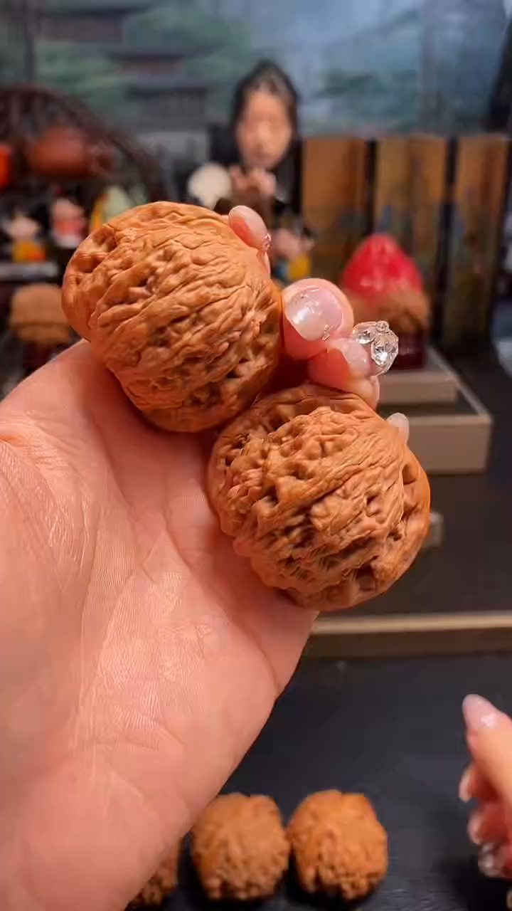 【闪购商品】文玩核桃吊坠K196麦虎43