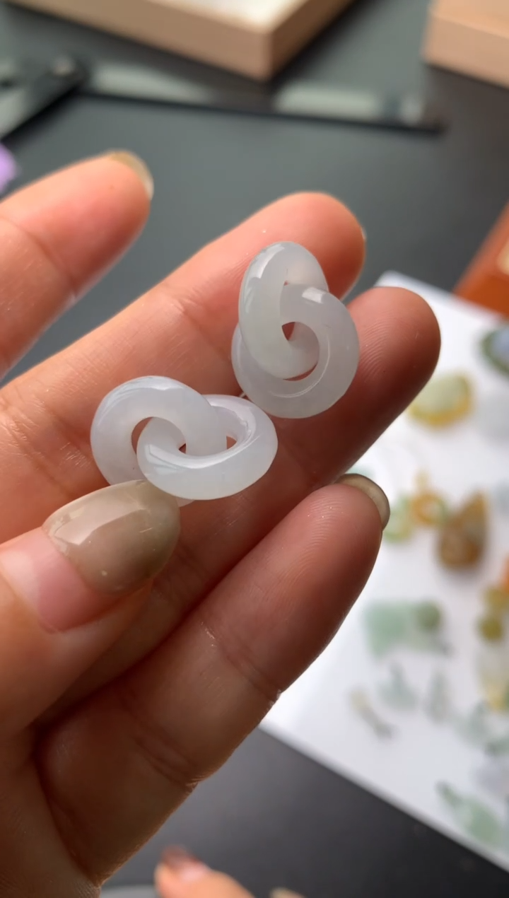 【闪购商品】定制翡翠未镶嵌环环相扣-800+80