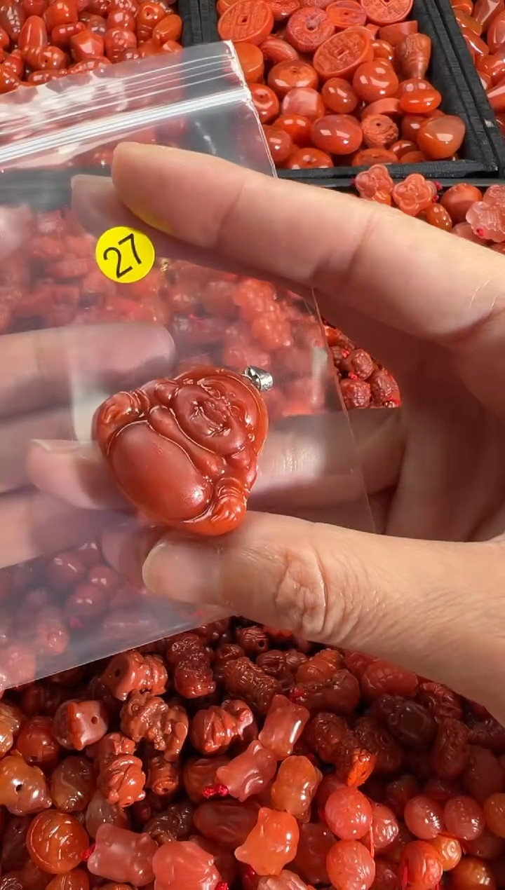 【闪购商品】南红玛瑙颈饰未镶嵌1