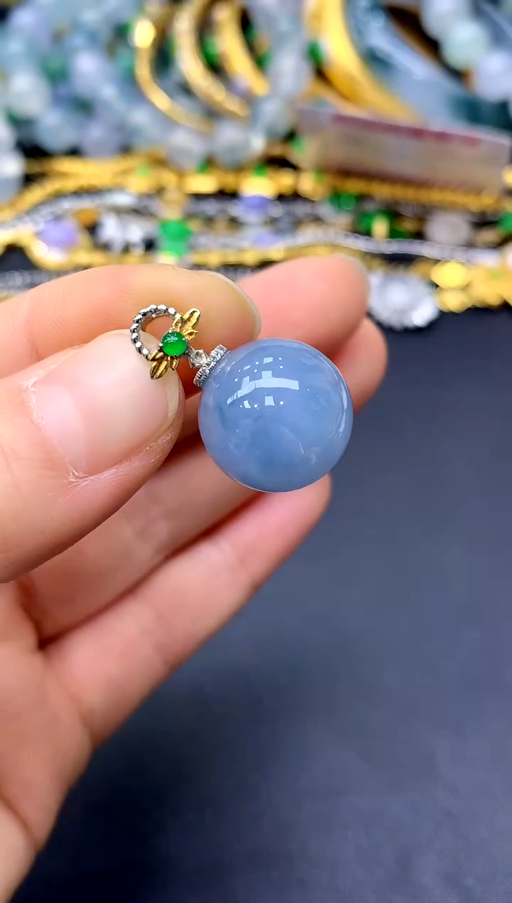 颈饰18K金镶嵌翡翠133-中国好珍宝