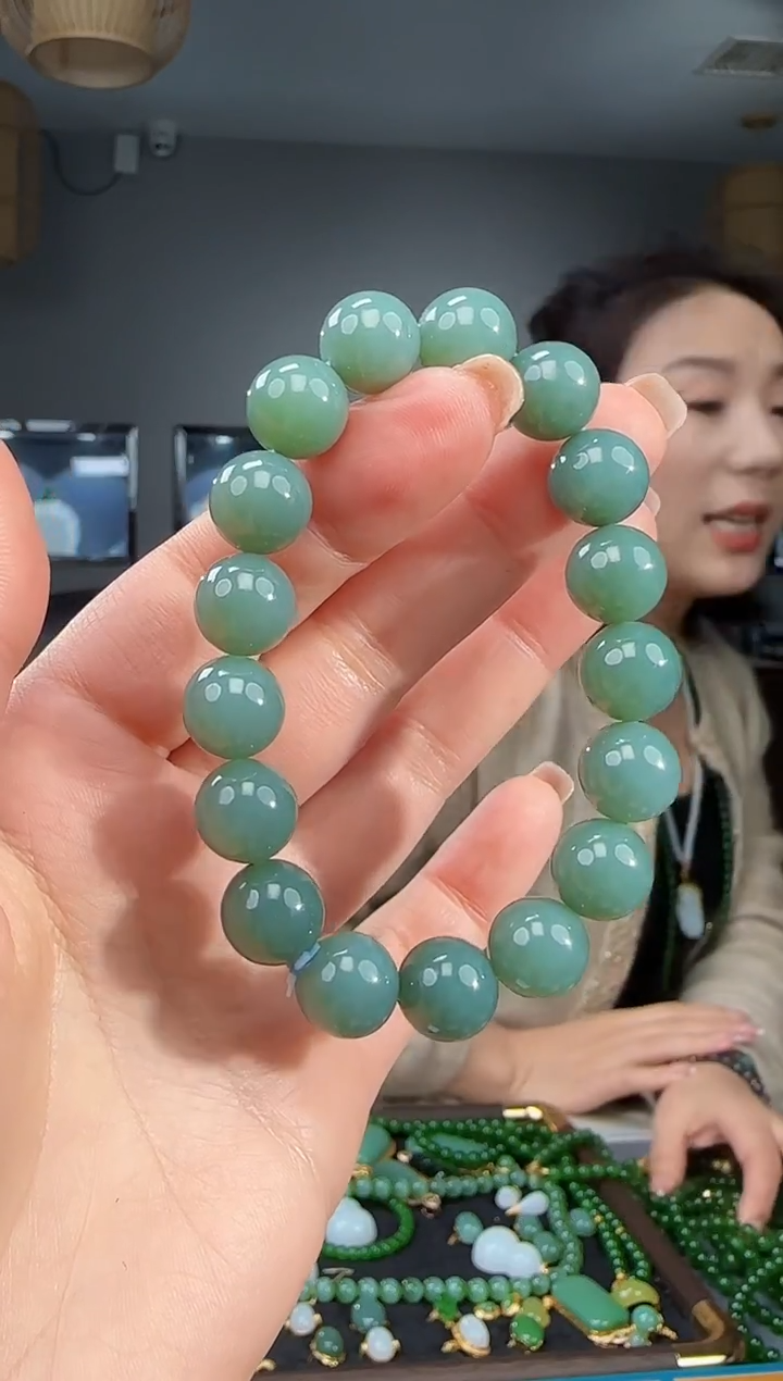 未镶嵌手链和田玉1