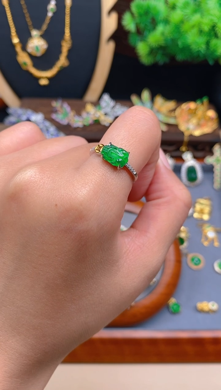 【闪购商品】翡翠戒指银S925镶嵌貔貅戒指