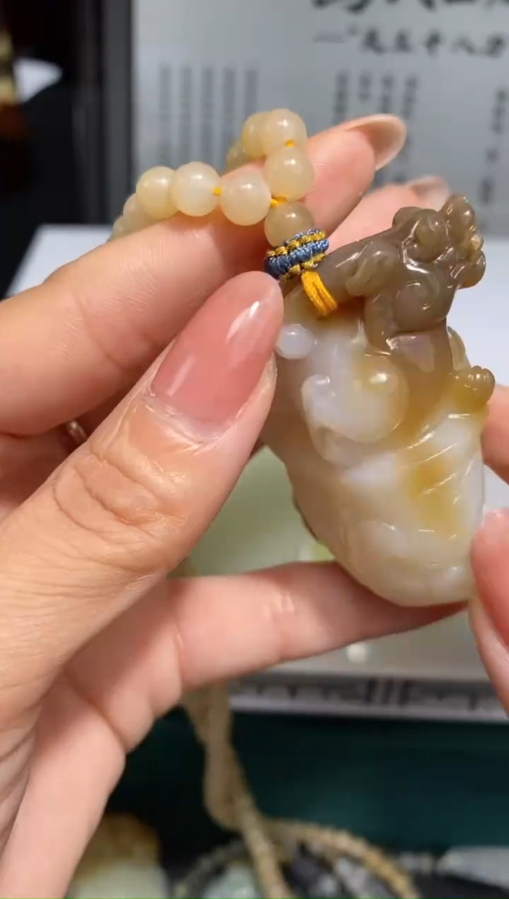 颈饰未镶嵌和田玉41682