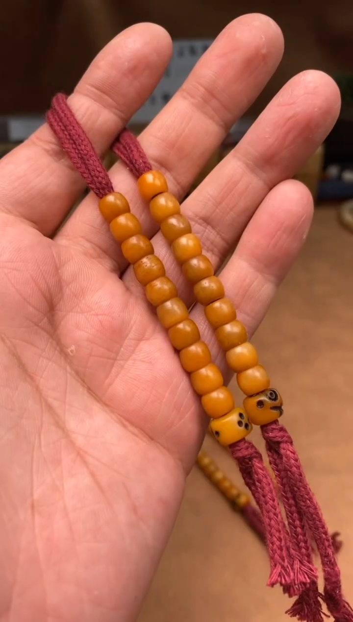 【闪购商品】牛骨其他P997-玉化侧挂1对-有棕裂