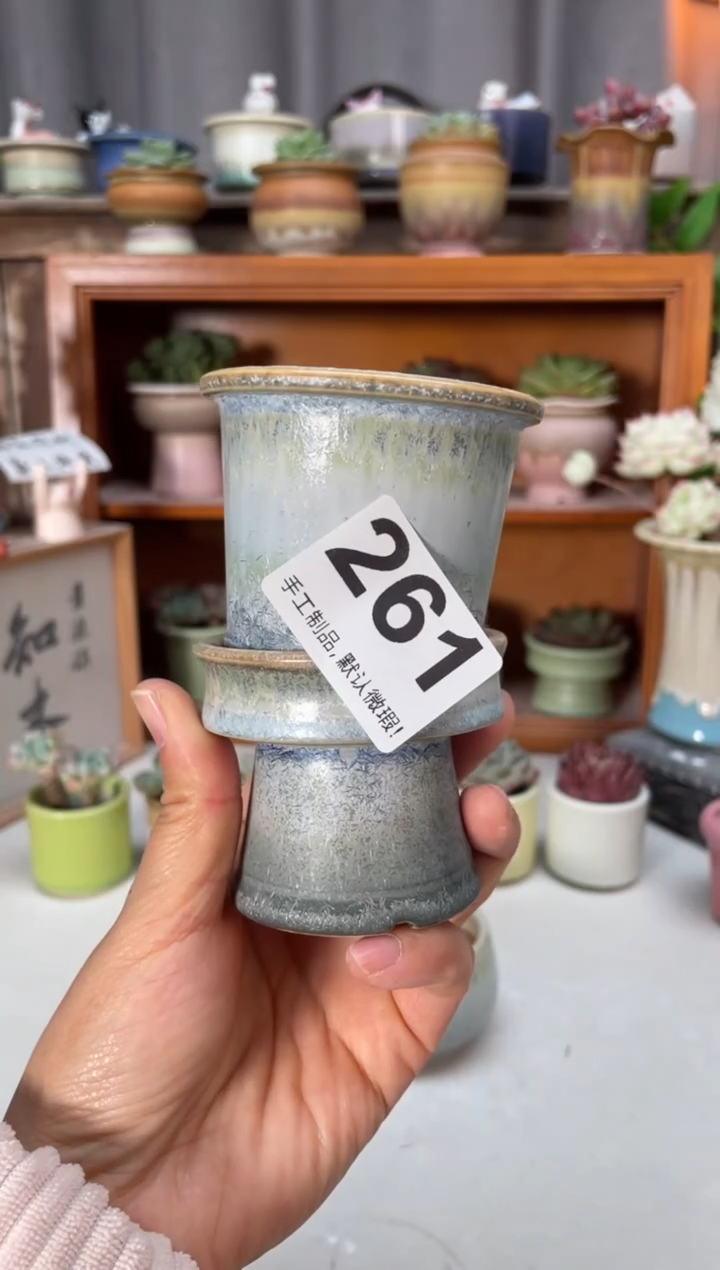 瓷片然**n261小芳直播编号