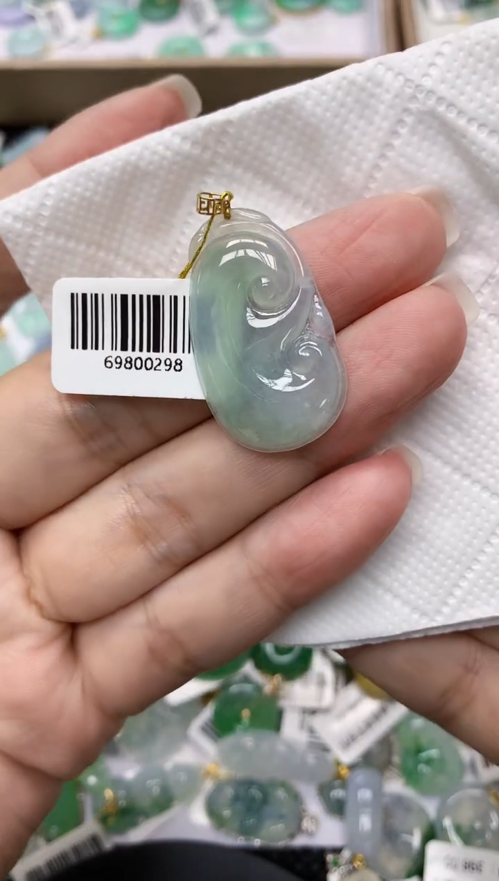 颈饰18K金镶嵌翡翠 11111111111