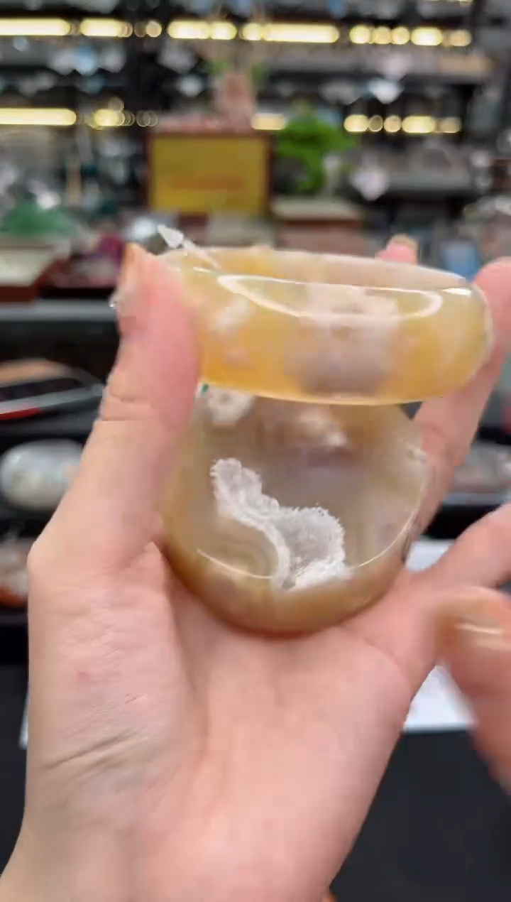 【闪购商品】石英质玉手镯未镶嵌61圈口（赠品镯心）6237706