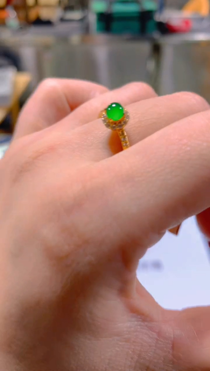 未镶嵌戒指翡翠多样性发一