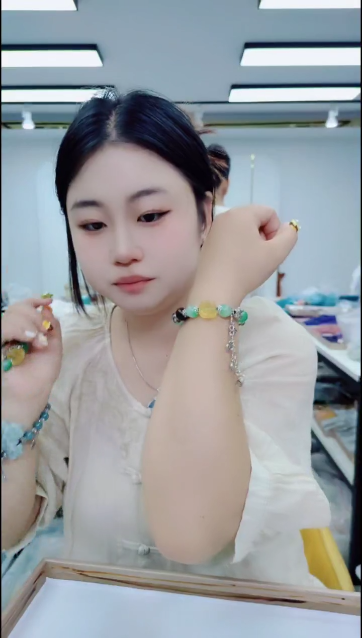 翡翠未镶嵌颈饰1552手串